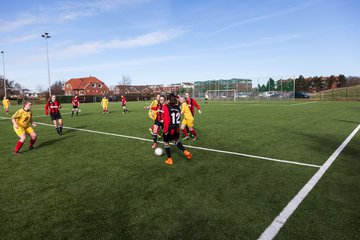 Bild 82 - B-Juniorinnen SG Weststeinburg/Bei - SV Fisia 03 : Ergebnis: 1:2